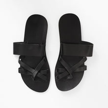 SAMPLE —Syros slides— Size 40