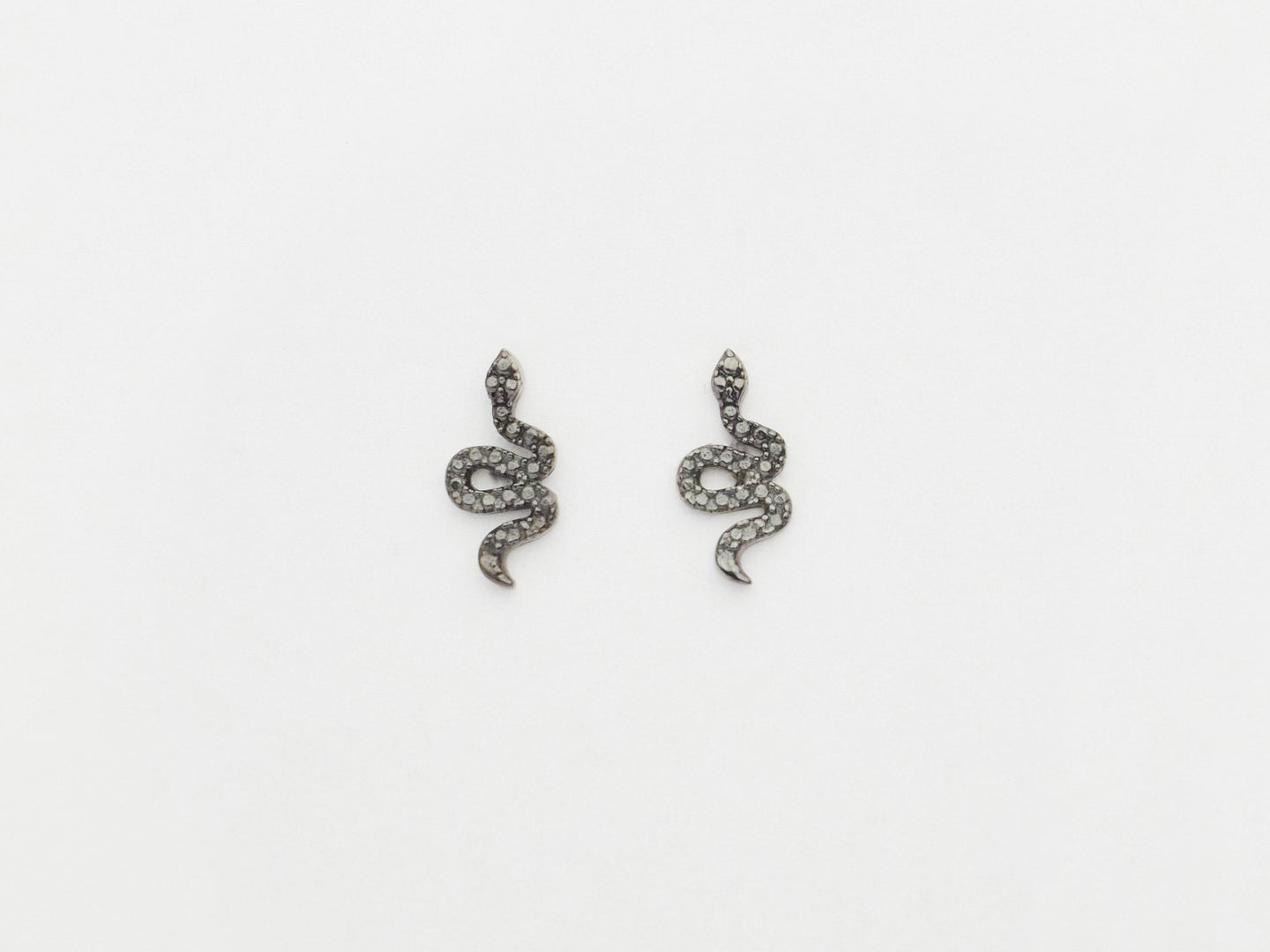 Snake studs — silver