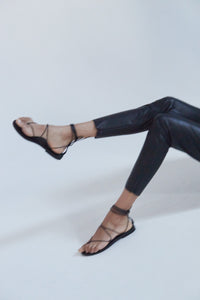 RHEA sandal — black leather loo mi